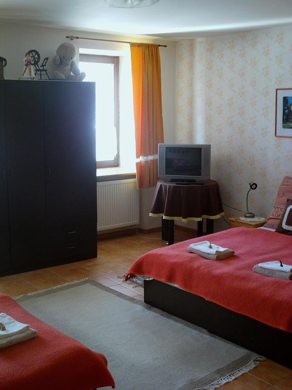 La Ferme De Sissi Apartment Smrzice
